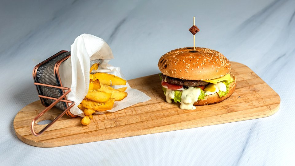 Roots Burger